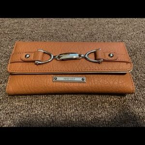 Nine West wallet
